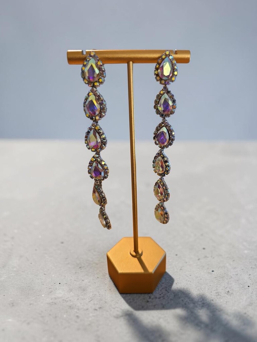 Natasha NWOT Iridescent Teardrop Dangle Earrings -